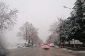 Kar yağışı sürüyor