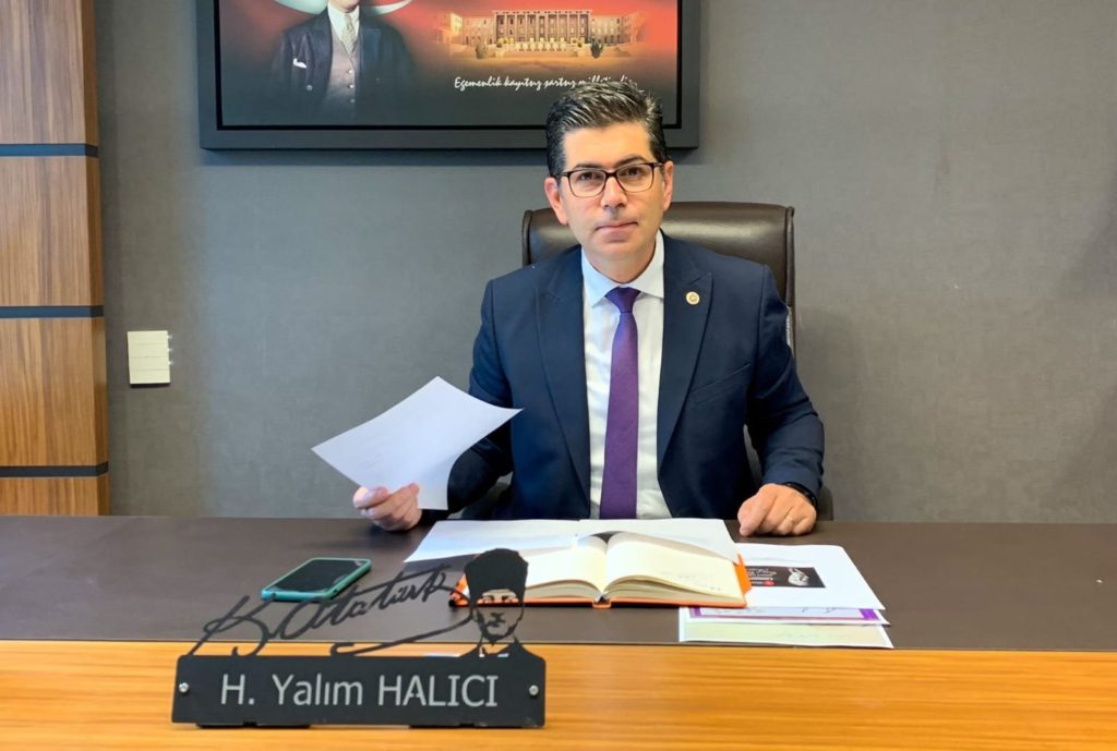 Hikmet Yalım Halıcı