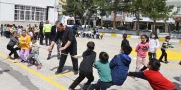 19_04_2022_okullarda-senlik-var-_6_