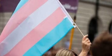 Trump, 19 yaş altındakilere verilen cinsiyet değişimi desteğini de kesti