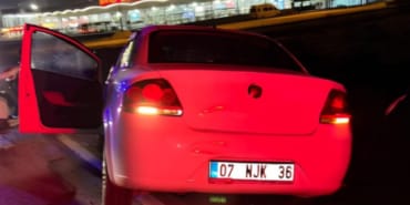 Direksiyon Hakimiyetini Kaybetti Yoldan Çıktı