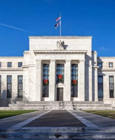 FED, faizi sabit tuttu