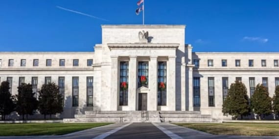 FED, faizi sabit tuttu