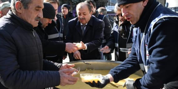 Berat Kandili Öncesi İkram