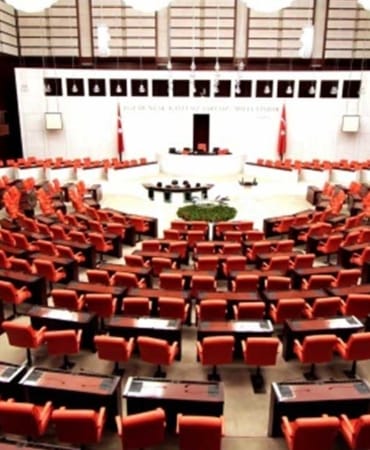 MECLIS-YARIN-ACILIYOR-1713173637