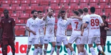 Hatay’da gol düellosu! Emre Belözoğlu ilk galibiyetini aldı