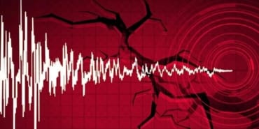 Ege'de arka arkaya 50'nin üzerinde deprem!