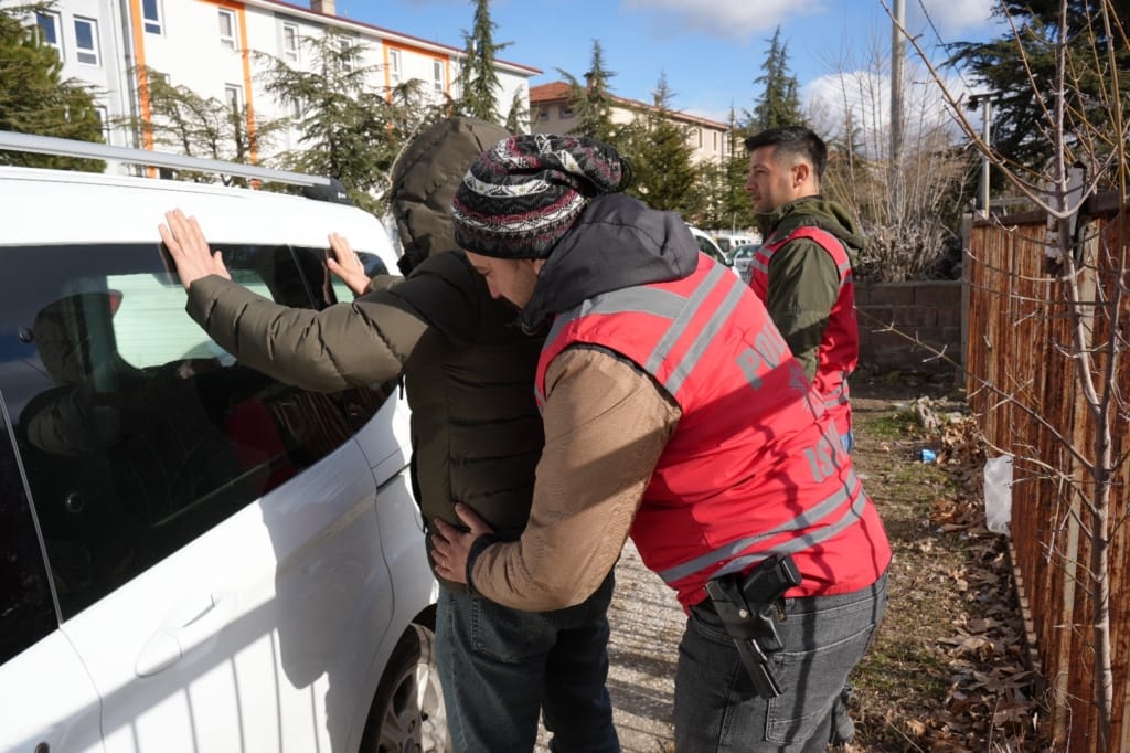 Isparta Emniyeti Durmuyor