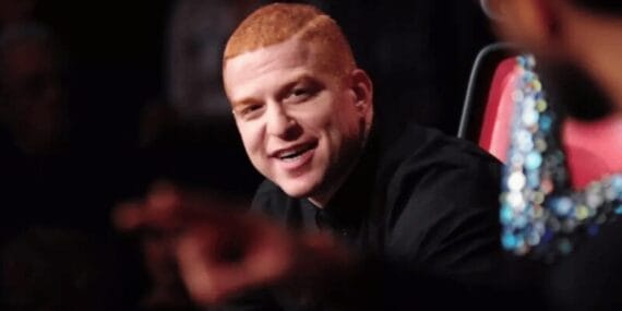 Athena Gökhan'a seyirden men cezası!