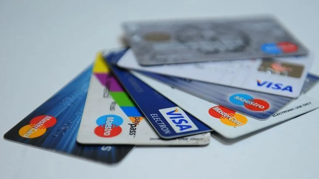 Kredi ve Kredi Kartı Borcu Artıyor