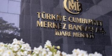 Merkez Bankası'nın tahminleri tutmadı! Dolar ay sonu gelmeden beklentiyi aştı