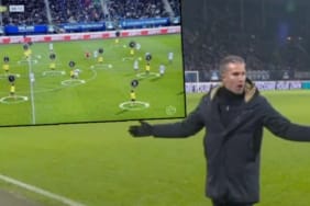 Hollanda'daki skandal maç Robin van Persie'yi çıldırttı! 12 kişi oynadılar