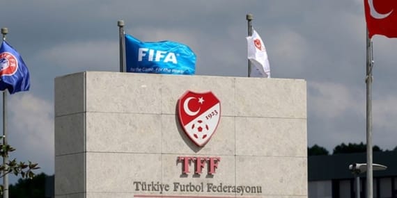 PFDK'dan Fenerbahçe'ye 26 blok kapatma cezası