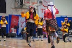 Isparta'da minikler hünerlerini sergiledi