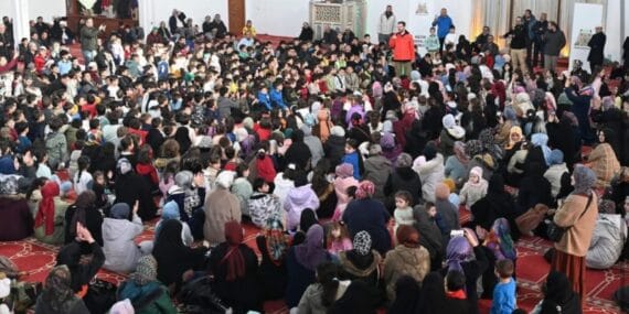 Youtuber Sertaç Abi Isparta’da çocuklarla buluştu