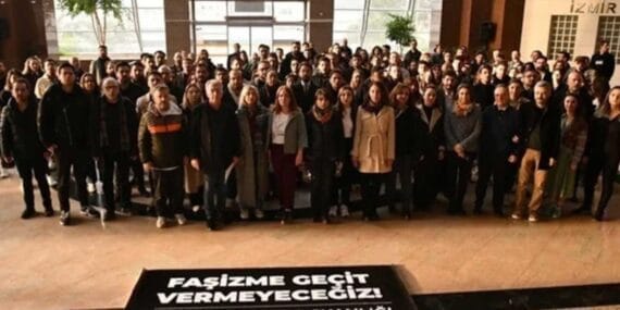 Gözaltındaki öğrencilerin savunmasını üstlenen avukatlar da gözaltına alındı