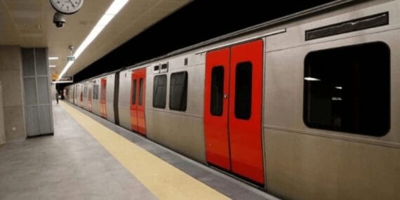 ODTÜ'ye giden otobüs durakları kapatıldı!