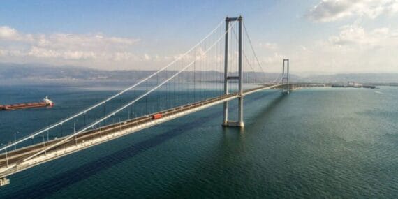 Köprü, otoyol ve tünellerde hazinenin ödeyeceği ücret arttı