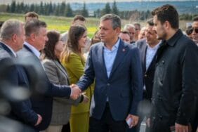 Özgür Özel'in Silivri ziyareti bitti! 28 kişiyle görüştü