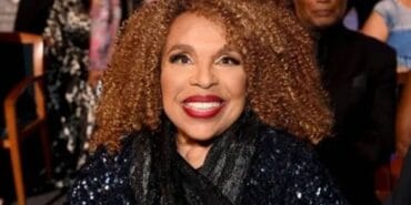 ALS ile mücadele ediyordu! Grammy ödüllü efsane şarkıcı Roberta Flack hayatını kaybetti