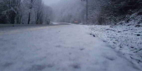 Isparta'nın yüksek kesimlerine kar yağdı