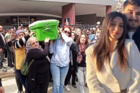 2 ay önce evlendiği erkek tarafından katledilen Sevcan'ın tabutunu kadınlar taşıdı