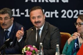 Anahtar Parti ilk il başkanları toplantısını yaptı