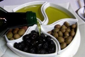 İşte zeytinyağını doğru saklamanın yolları