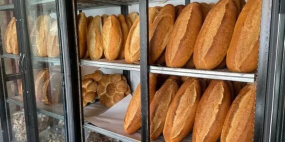 Askıda Ekmek Kampanyası 5 Yıldır Aralıksız Devam Ediyor