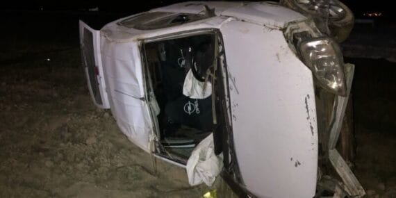 Otomobil takla atarak şarampole devrildi