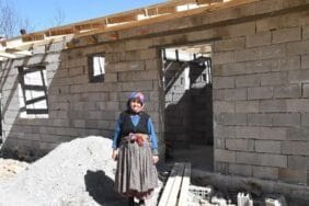 Yangında evini kaybeden Havva Teyze yeni yuvasına kavuşuyor