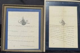 İstanbul'da tarihi eser baskını! Padişah fermanları ele geçirildi