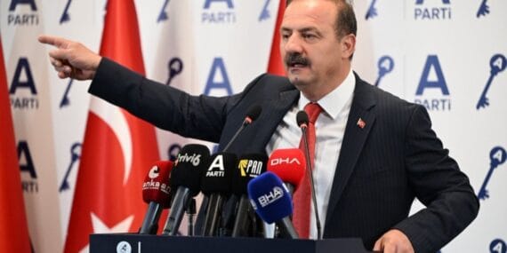 Ağıralioğlu referandum çağrısını yineledi: Vuranlara soruyorsunuz vurulanlara da soracaksınız