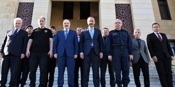 Isparta’da trafik denetimleri artıyor: Vali Erin’den kararlılık mesajı