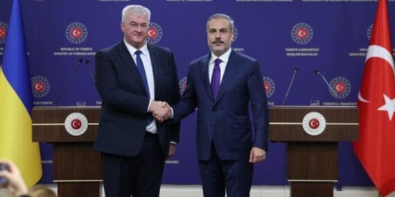 Hakan Fidan, Ukraynalı mevkidaşı ile görüştü