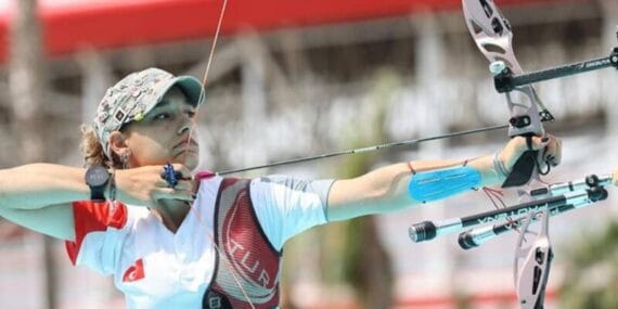 Milli okçu Dünya Yenihayat dünya rekorunu kırdı!