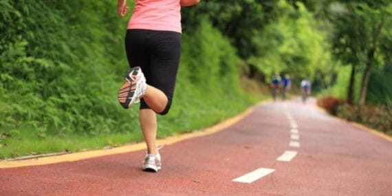 Yeni araştırma: Egzersiz, kanser tedavisinin yan etkilerini azaltabiliyor