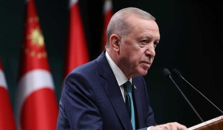 Cumhurbaşkanı Erdoğan: Kırımlı kardeşlerimizin haklarını savunacağız