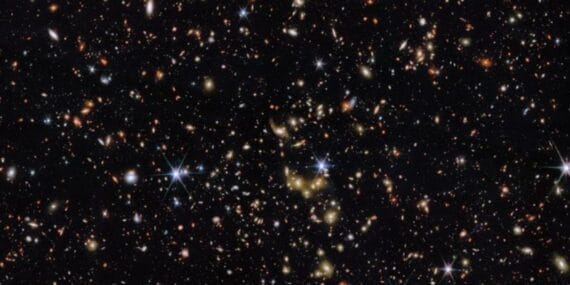 Uzayın sessiz çığlığı: Kozmik yalnızlığı gösteren kare