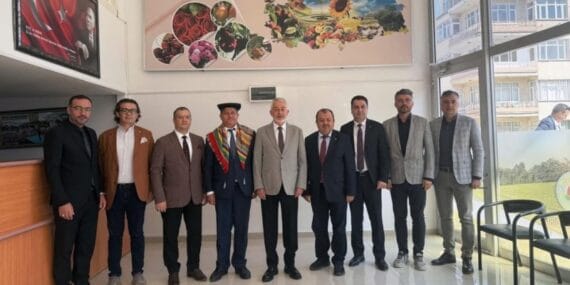 Ziraat Odası Başkanı Selçuk: Çiftçilere değer veren bir belediye başkanımız var