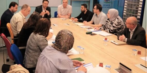 Isparta’da yurt hizmetleri masaya yatırıldı