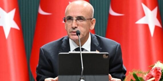 Mehmet Şimşek: Enflasyonun, Merkez Bankamızın hedef tahmini aralığında kalma ihtimalini yüksek görüyoruz