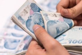 Bankacılık sektörünün mevduatı azaldı