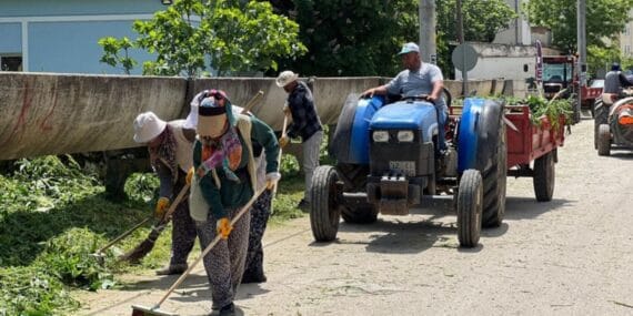 Eğirdir’de temizlik seferberliği: Pınarpazarı Mahallesi pırıl pırıl