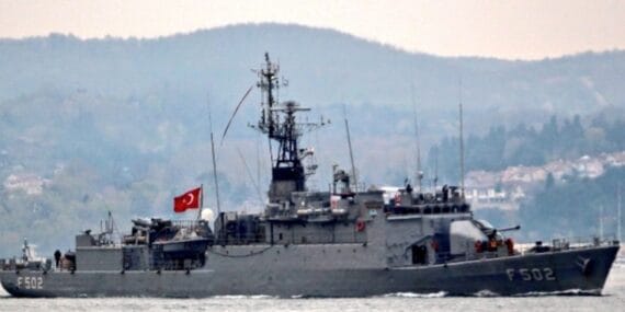 Türk savaş gemileri 19 Mayıs’ta KKTC’de ziyarete açılacak