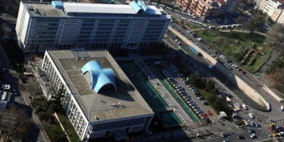 CHP'li belediyelere yönelik operasyonlar sürüyor: Gözaltı sayısı 34 oldu