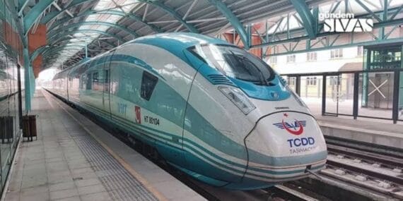Ulaştırma Bakanı Uraloğlu: 8 milyon kişi daha yüksek hızlı trene kavuşacak