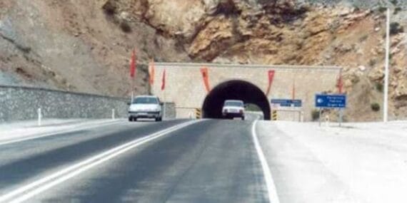AK Parti Isparta Milletvekillerine yol eleştirisi! "Bu yolda daha kaç kişi ölecek?"