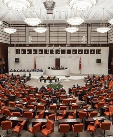 Komisyon başkanlıklarına dair Meclis kararı Resmi Gazete’de yayımlandı