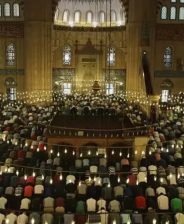 Bayram namazı saat kaçta? 2025 Kurban Bayramı namaz vakitleri